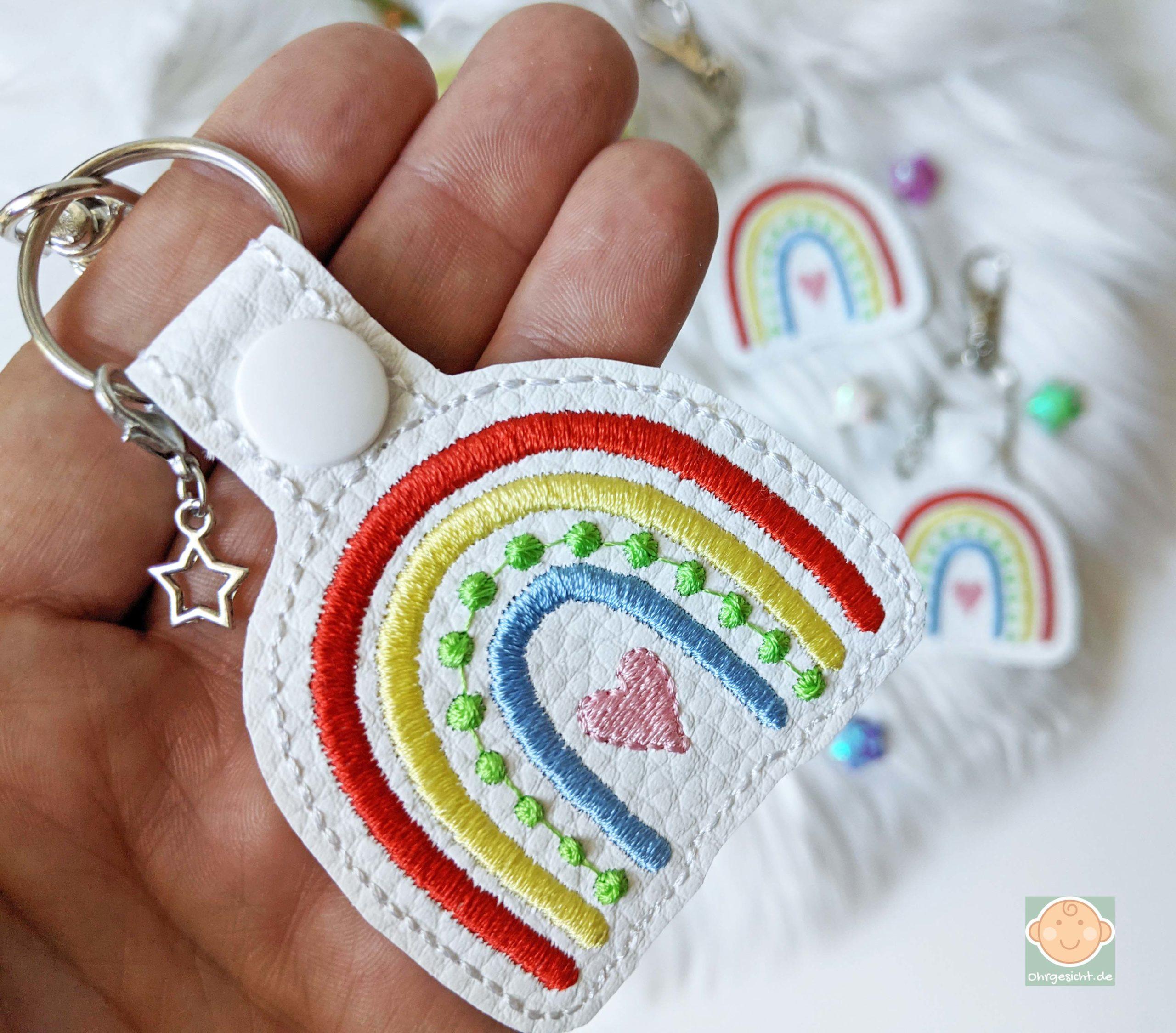 FUGLUS Makramee Regenbogen Schlüsselanhänger - Böhmischer Quasten Anhänger Für Frauen & Mädchen